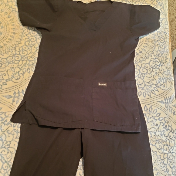 Scrubs - Picture 1 of 1